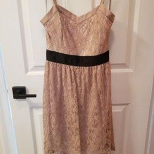 ELLE Lace Nude/Blush-Tinged Juniors Strappy Dress with Black Band- Size 6